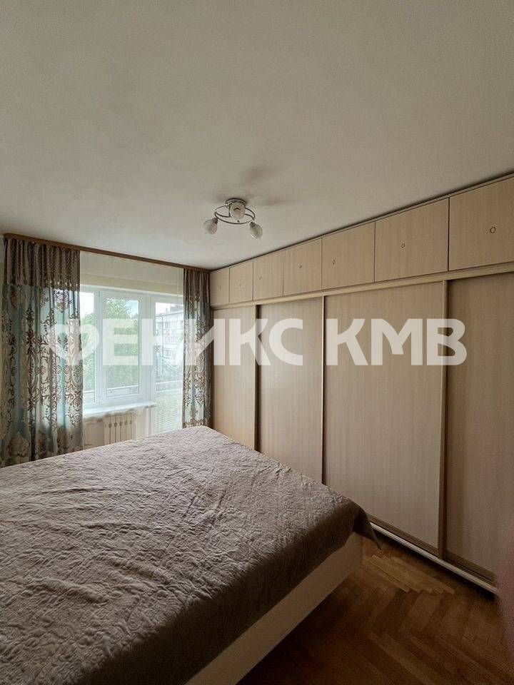 photo_5364229010005029122_y