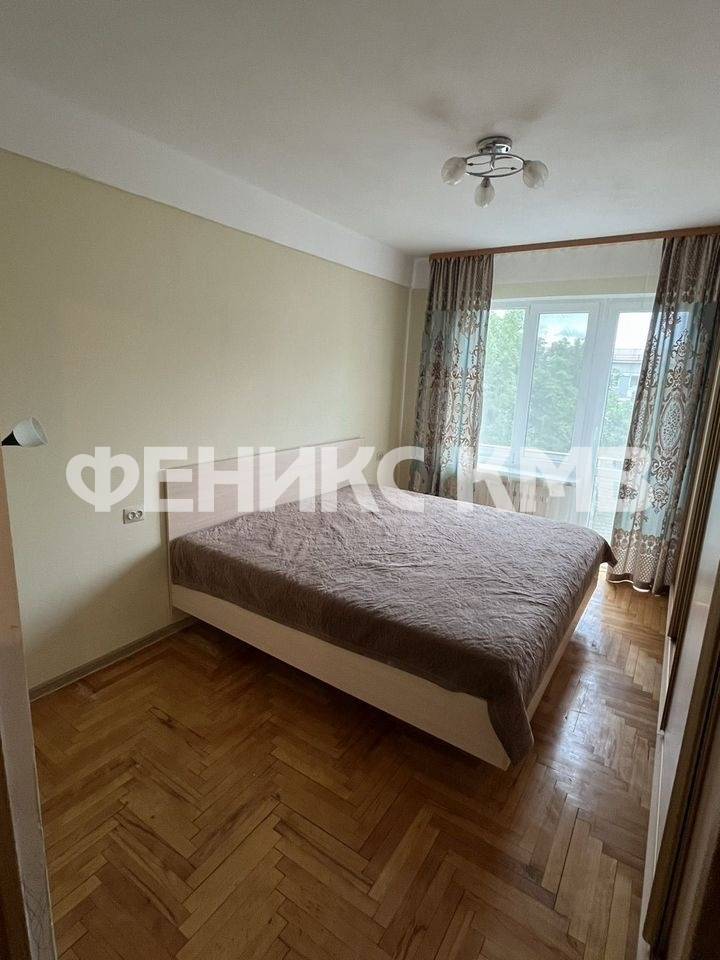 photo_5363848875334563358_y