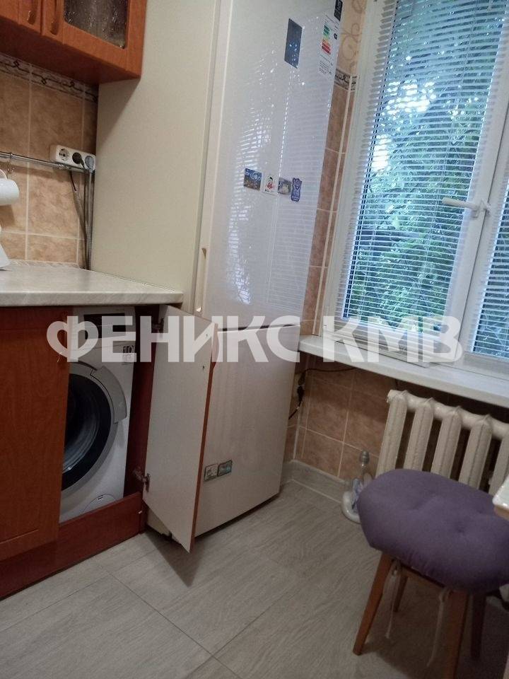 photo_5375584108966704402_y