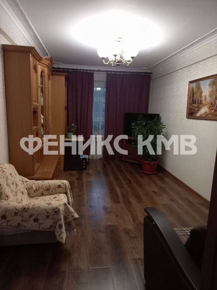 photo_5375481334694277125_y