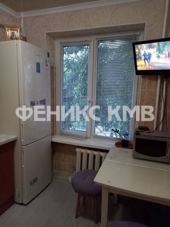 photo_5375481334694277127_y