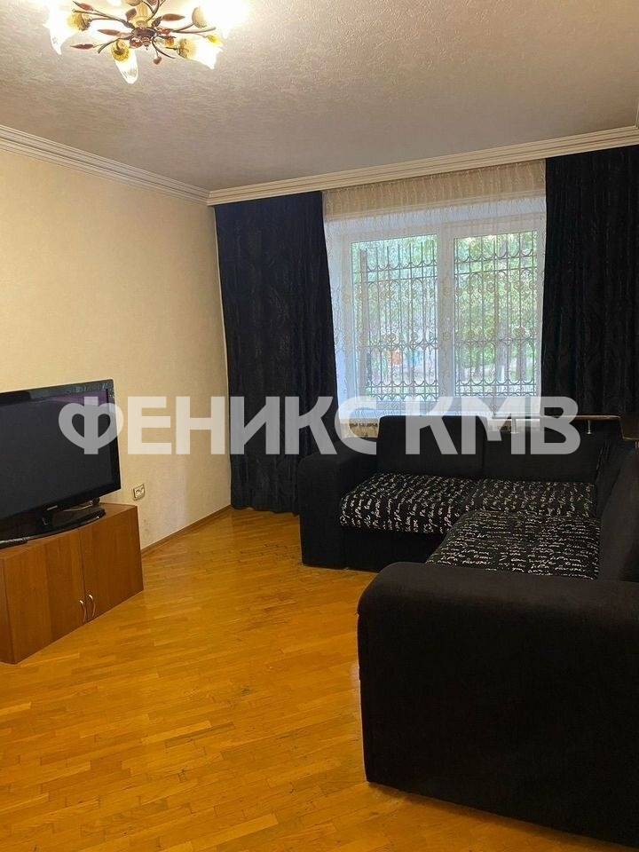 photo_5375584108966704493_y