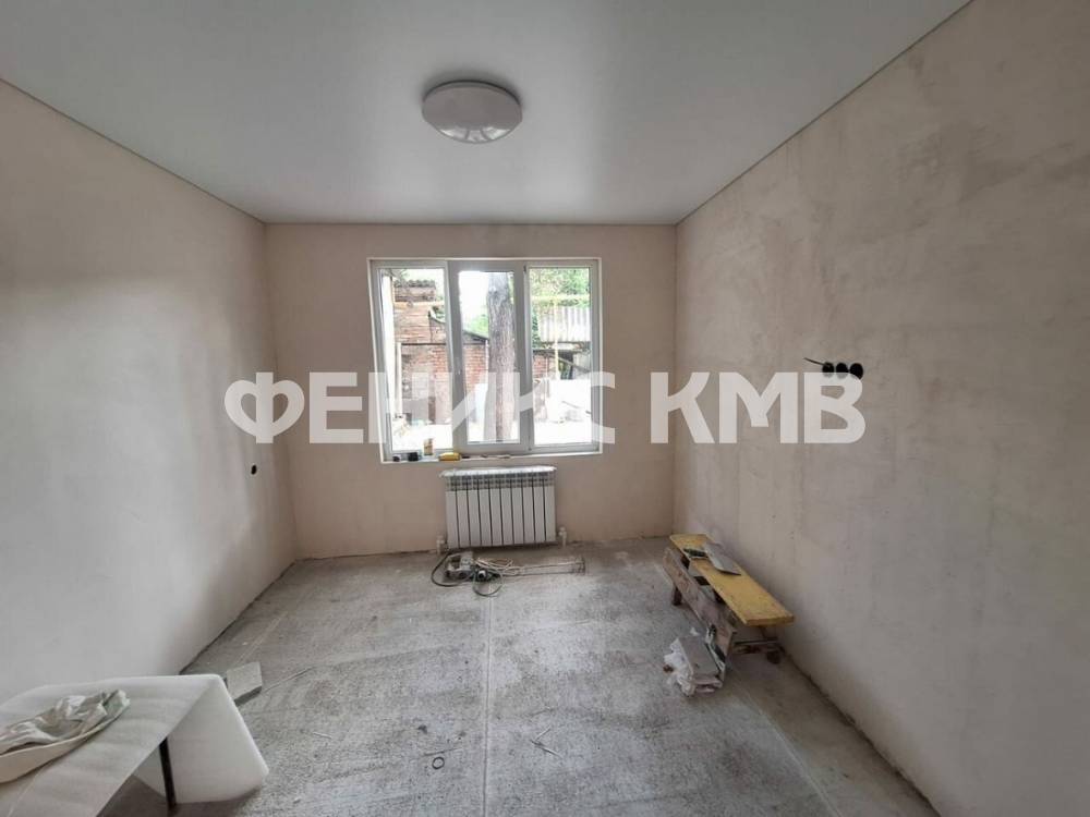 photo_5361753231941825153_y