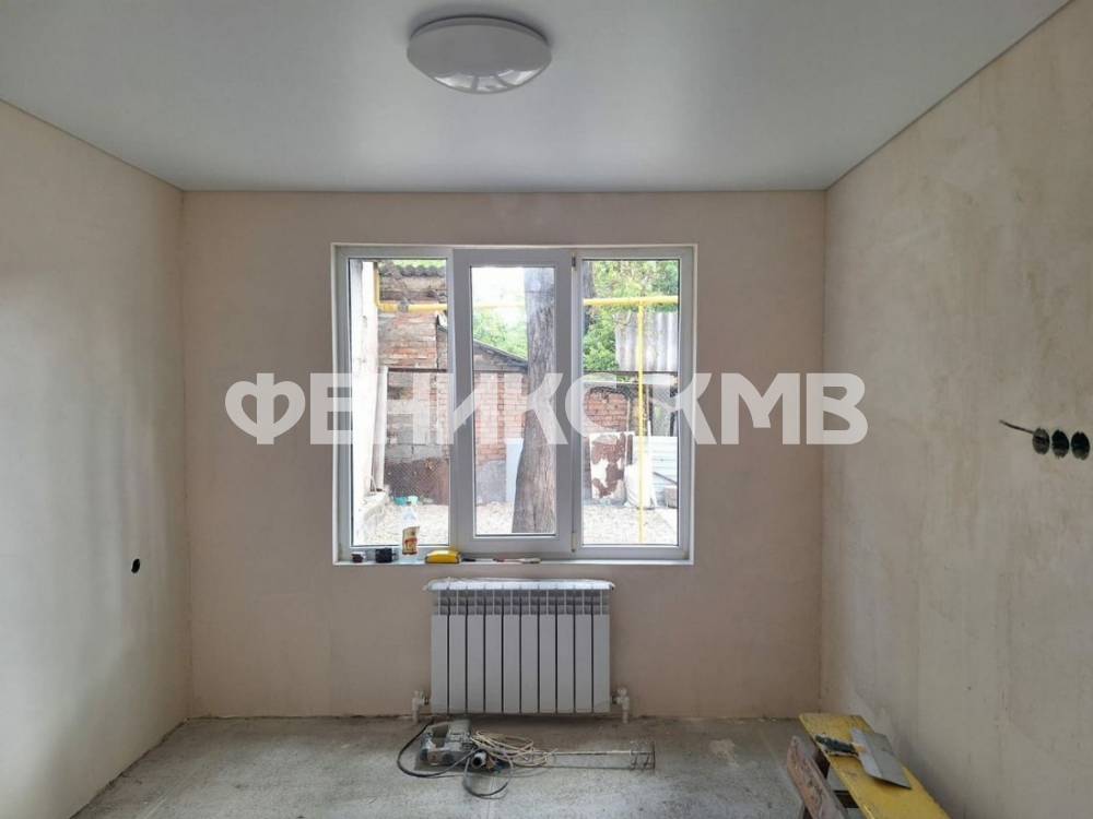 photo_5361753231941825154_y