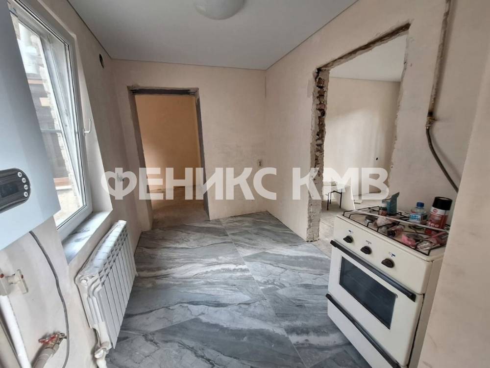 photo_5361753231941825159_y