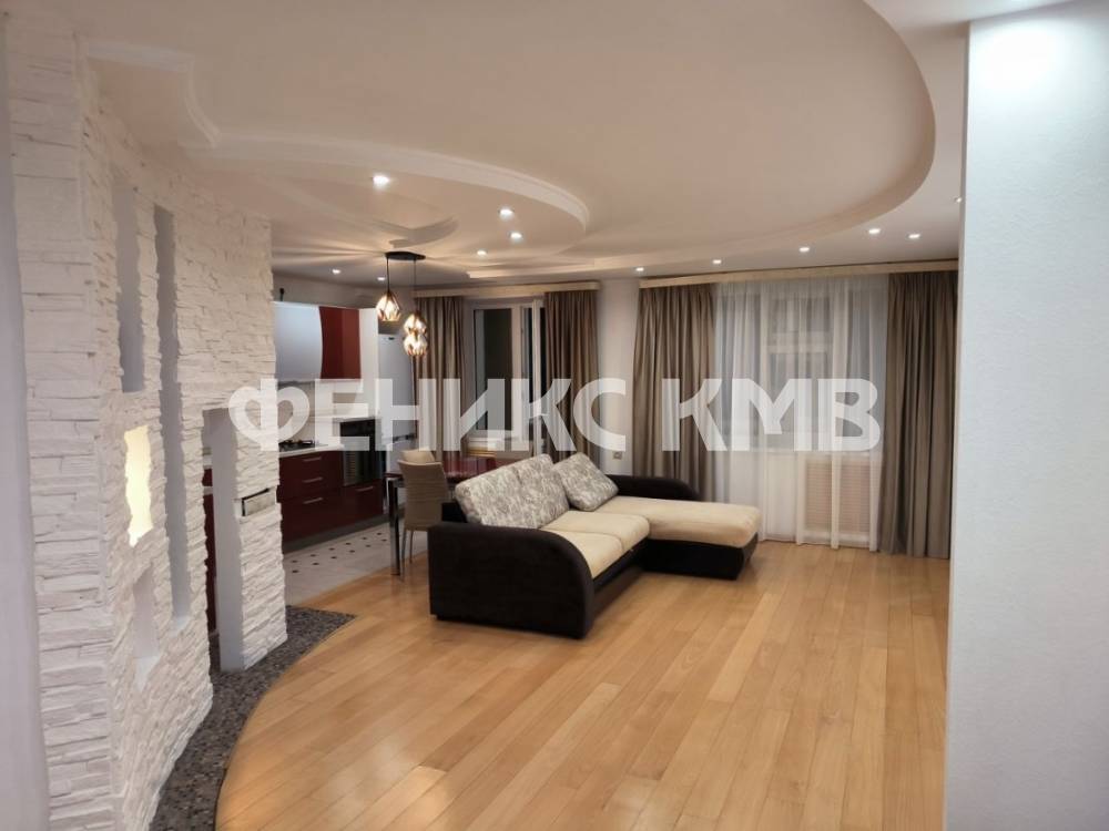 photo_5343693663261297191_y