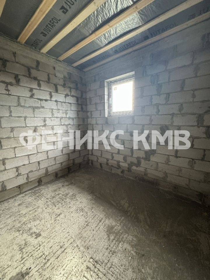 photo_5397995918332129605_y