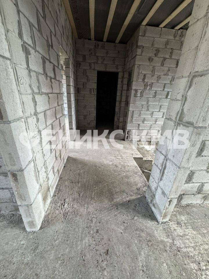 photo_5397995918332129607_y