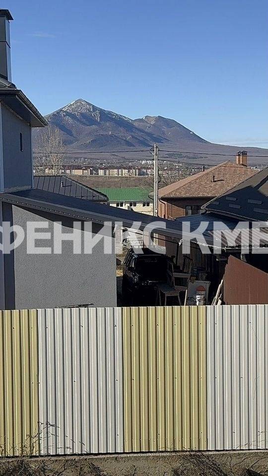 photo_5397995918332129585_y