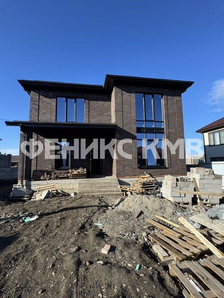 photo_5397995918332129589_y