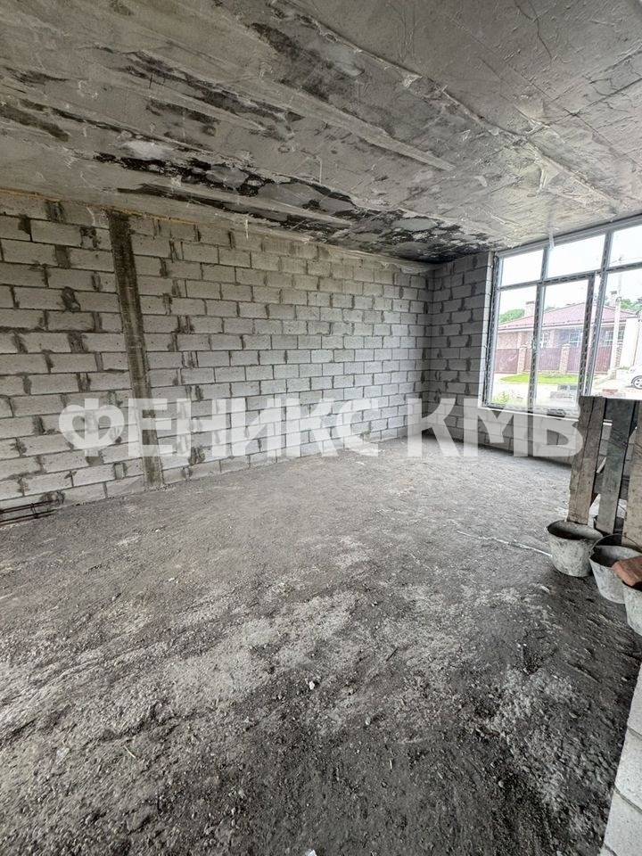 photo_5397995918332129591_y