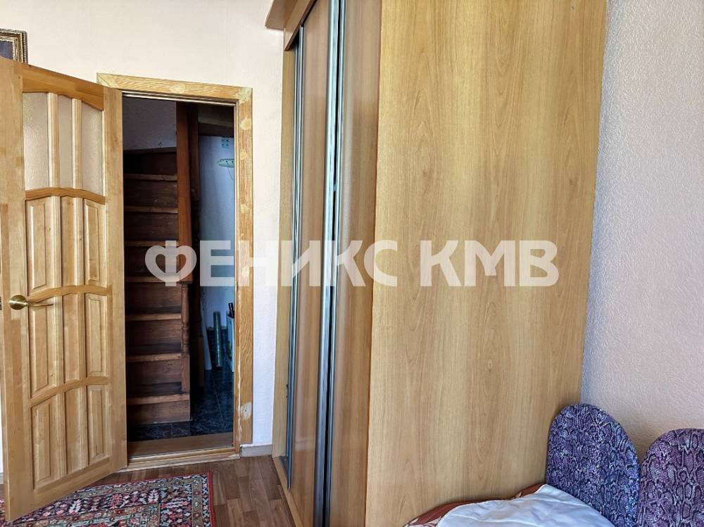 Проход на 2 этаж