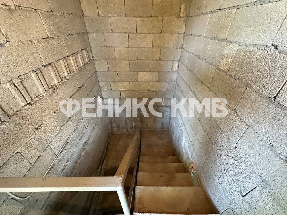 Лестница к подвалу