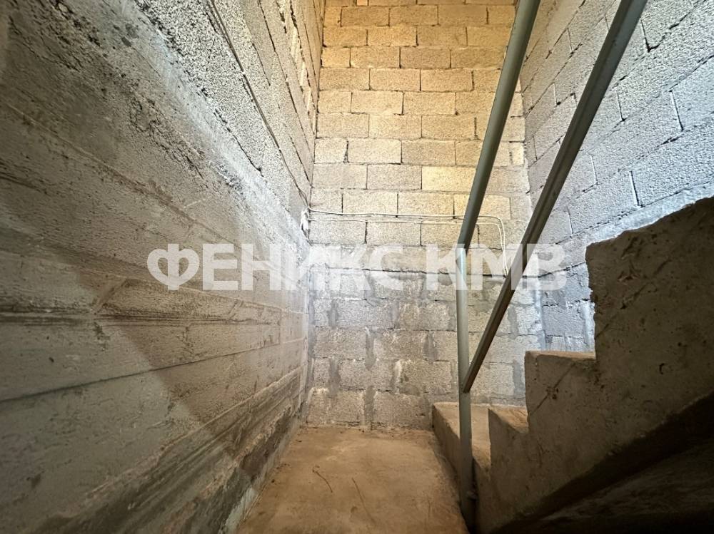 Лестница к подвалу