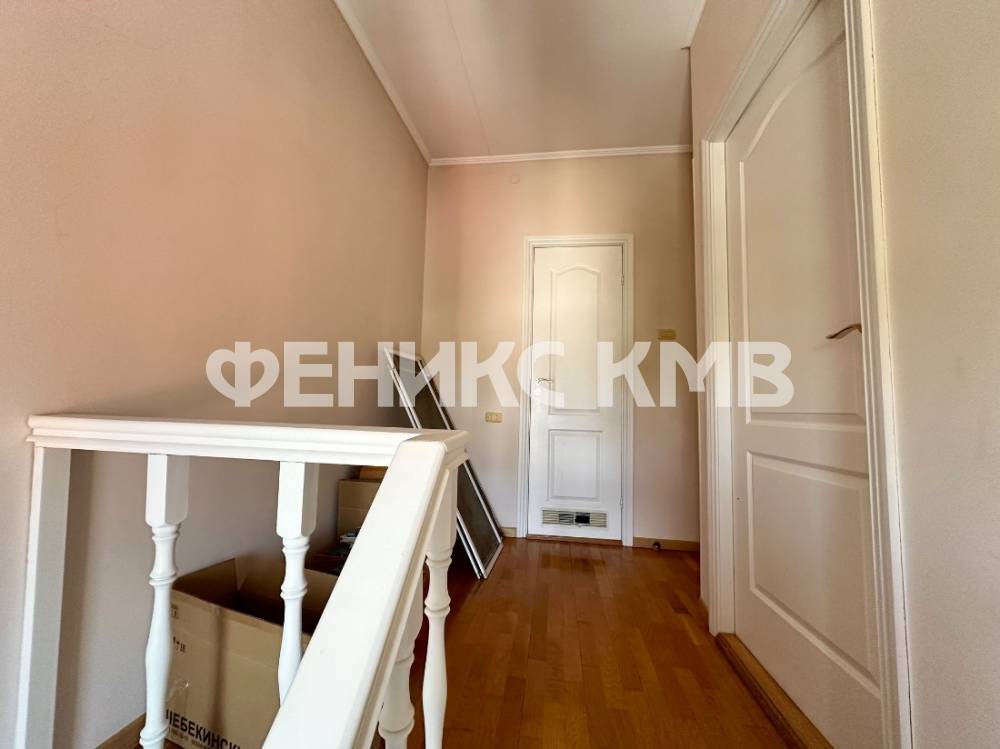 Коридор на 2 этаже