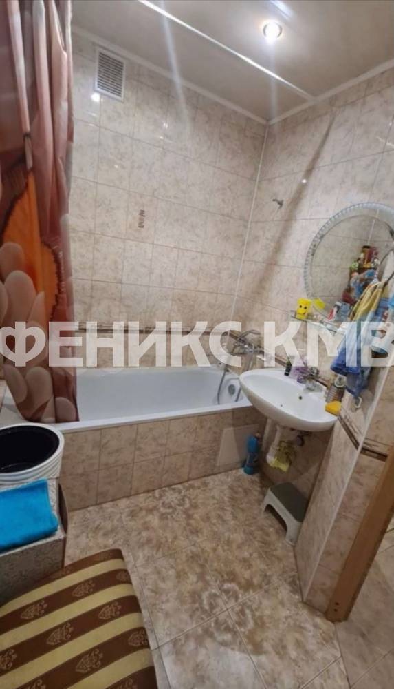 f529e5d9-5639-4bb3-95e7-fdac2cbd79a2