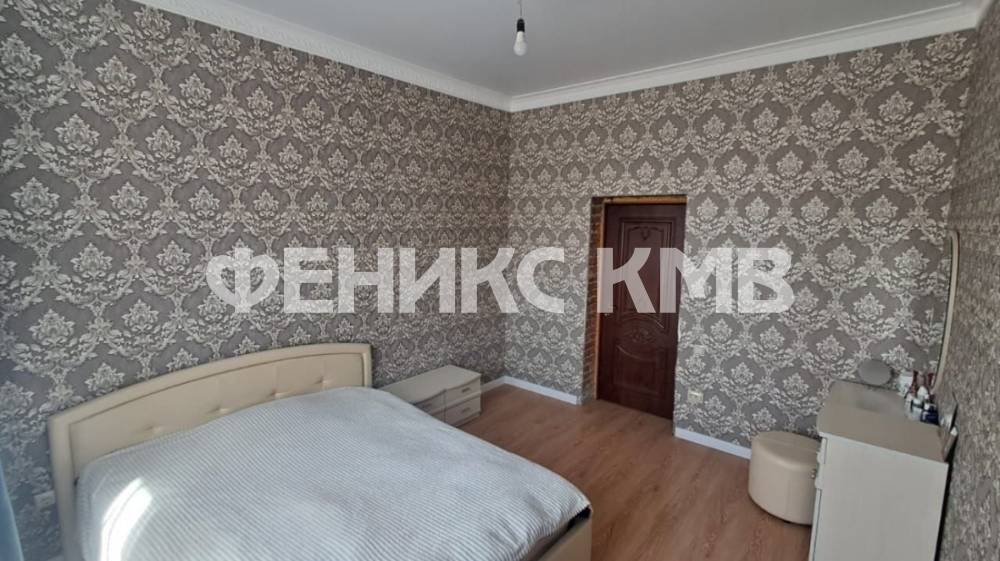 photo_5269263778397154146_y