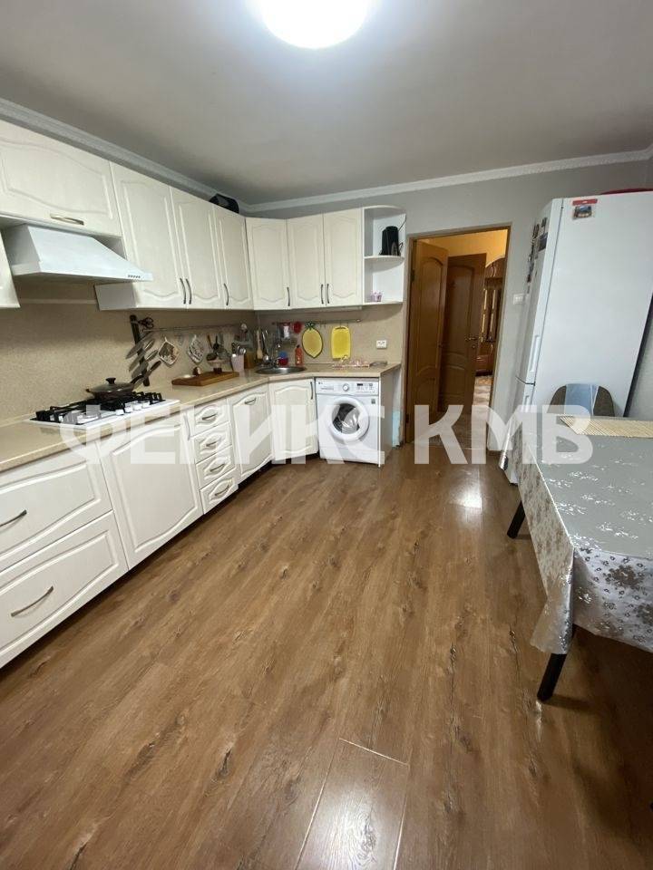 photo_5199455153789457732_y