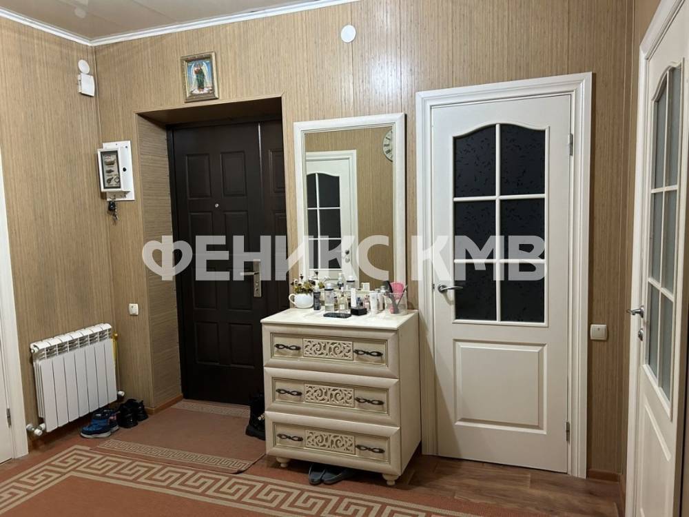 photo_5208548351174367539_y