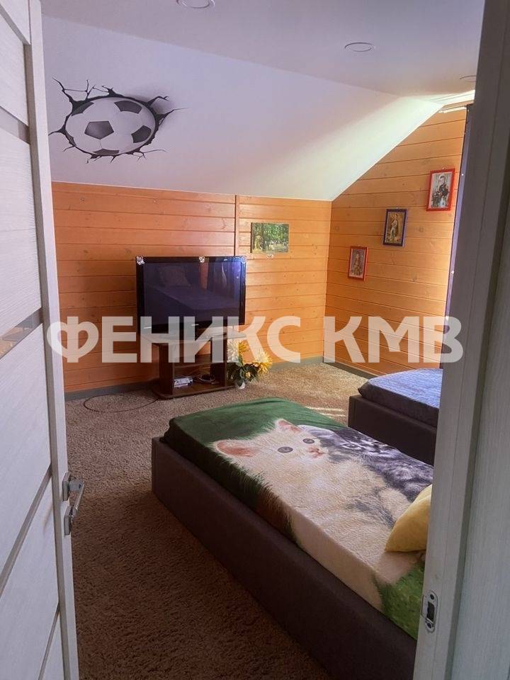 photo_5246942433927878240_y