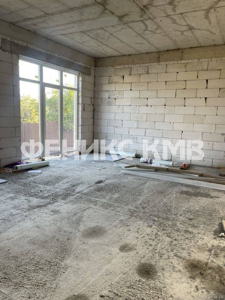 photo_5190681063884710711_y