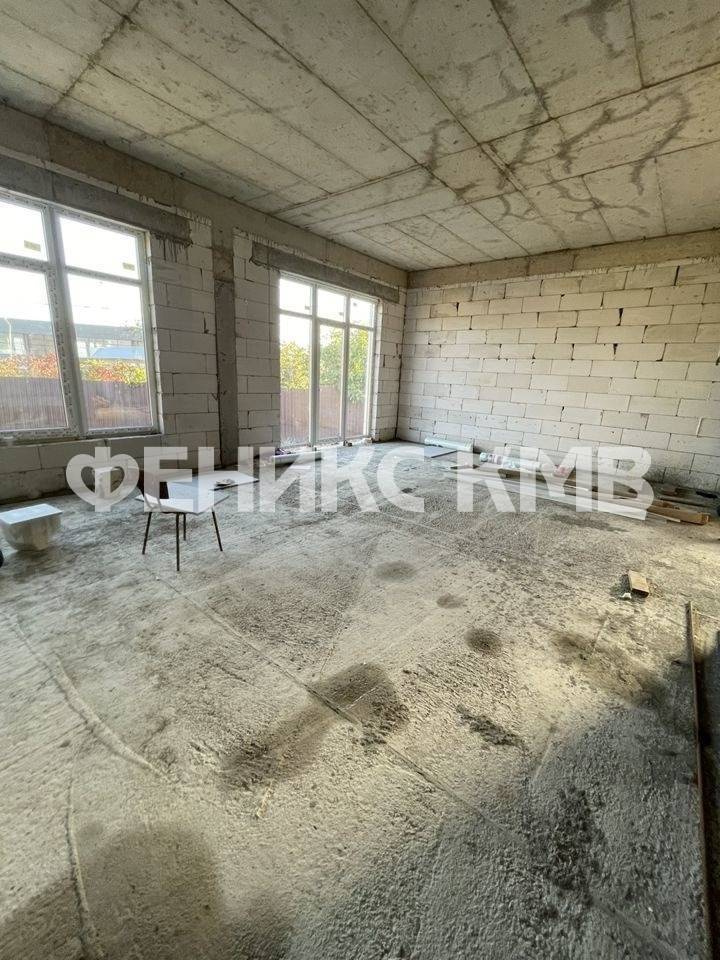 photo_5190681063884710715_y