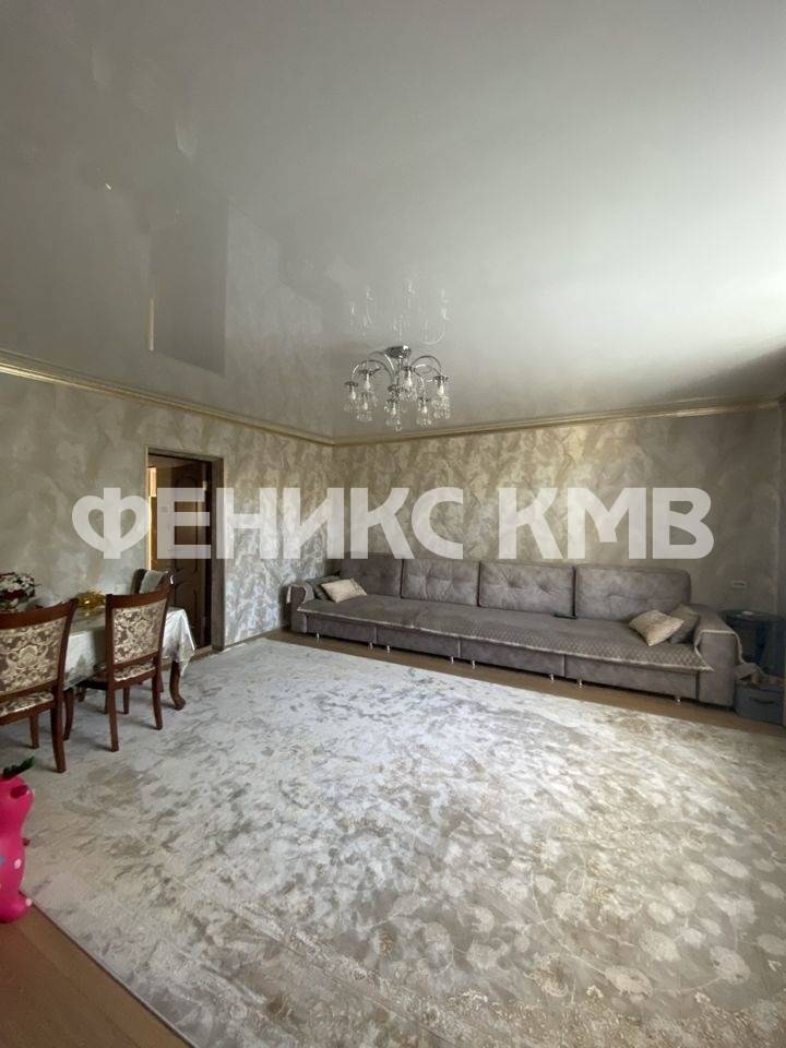 photo_5461084963526007686_y