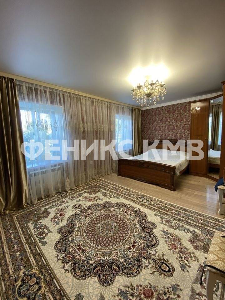 photo_5461084963526007697_y