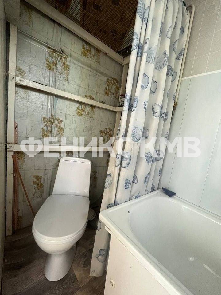 photo_5222328839642931625_y