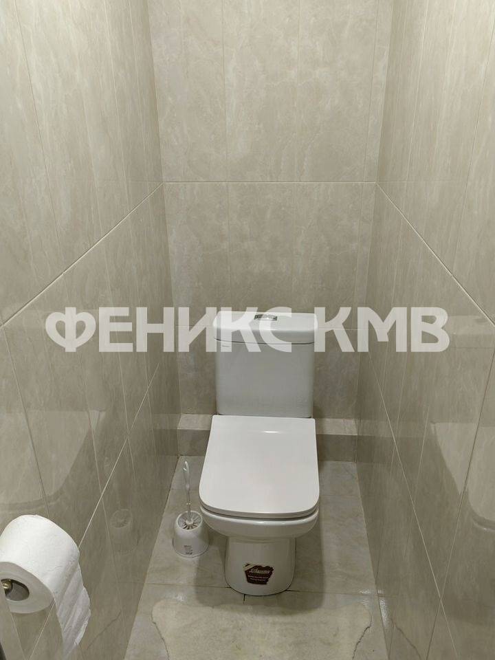 photo_5381938998412438258_y