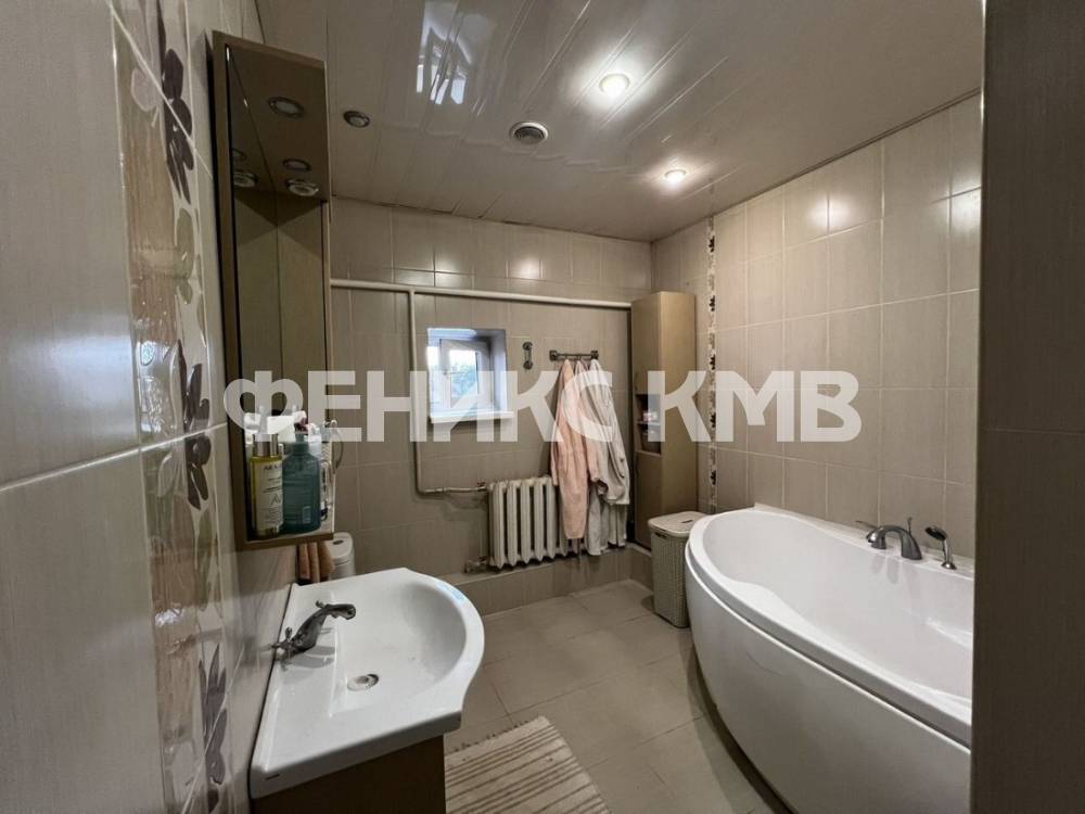 photo_5413516864987981187_y