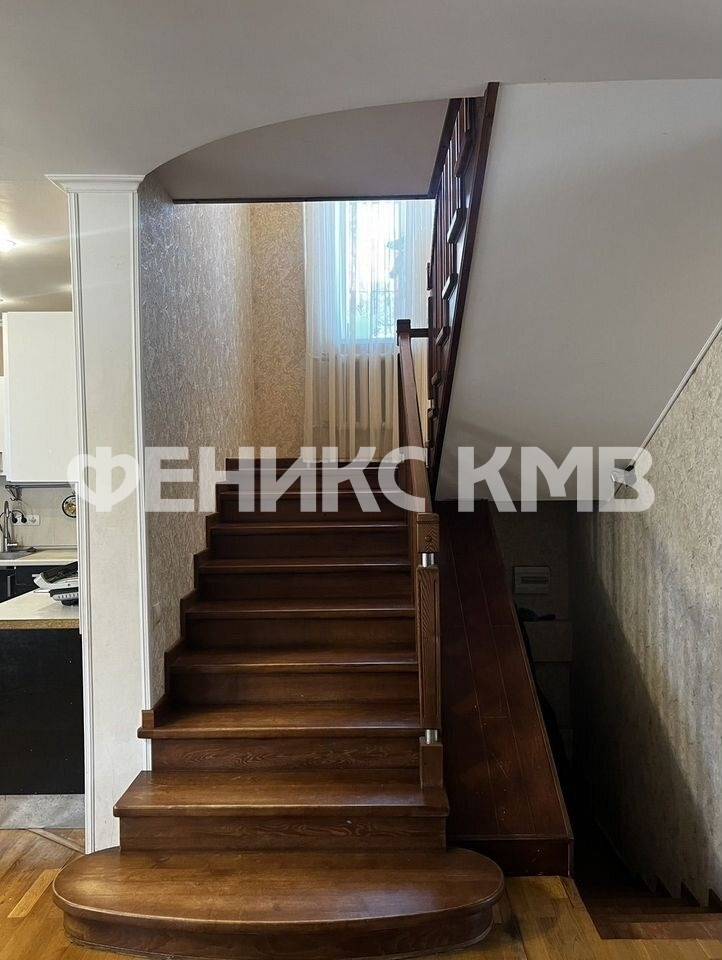 photo_5413516864987981188_y