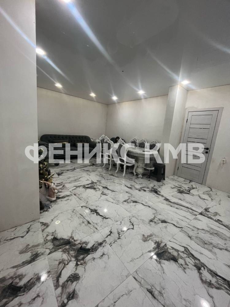 d7279acf-26c4-4653-9283-1a0901086f2d