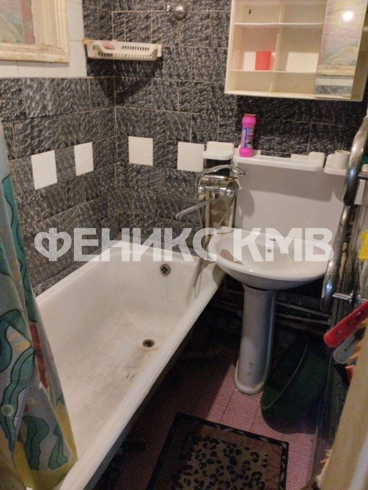 photo_5278481615732991483_y