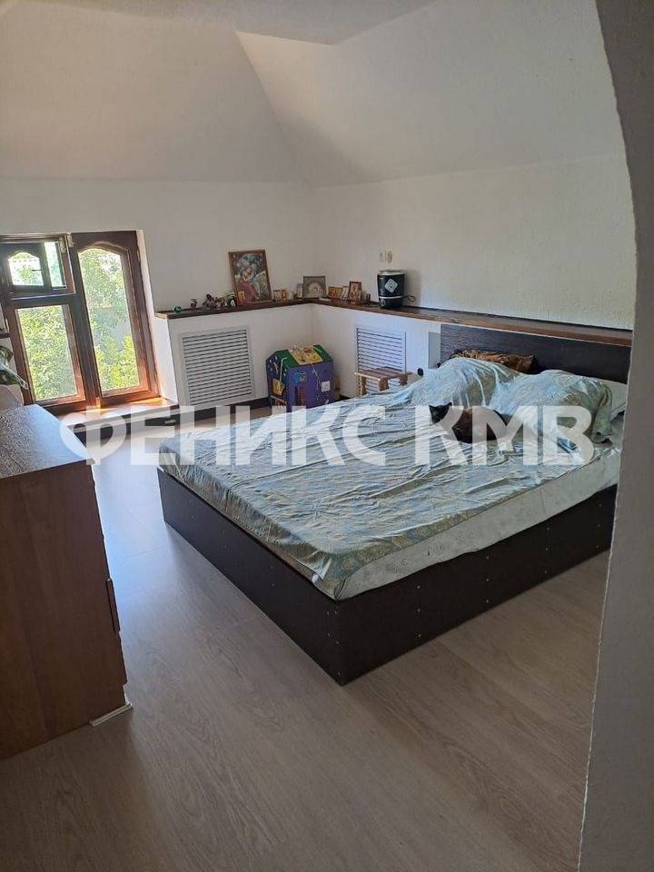 photo_5285329249596730175_y