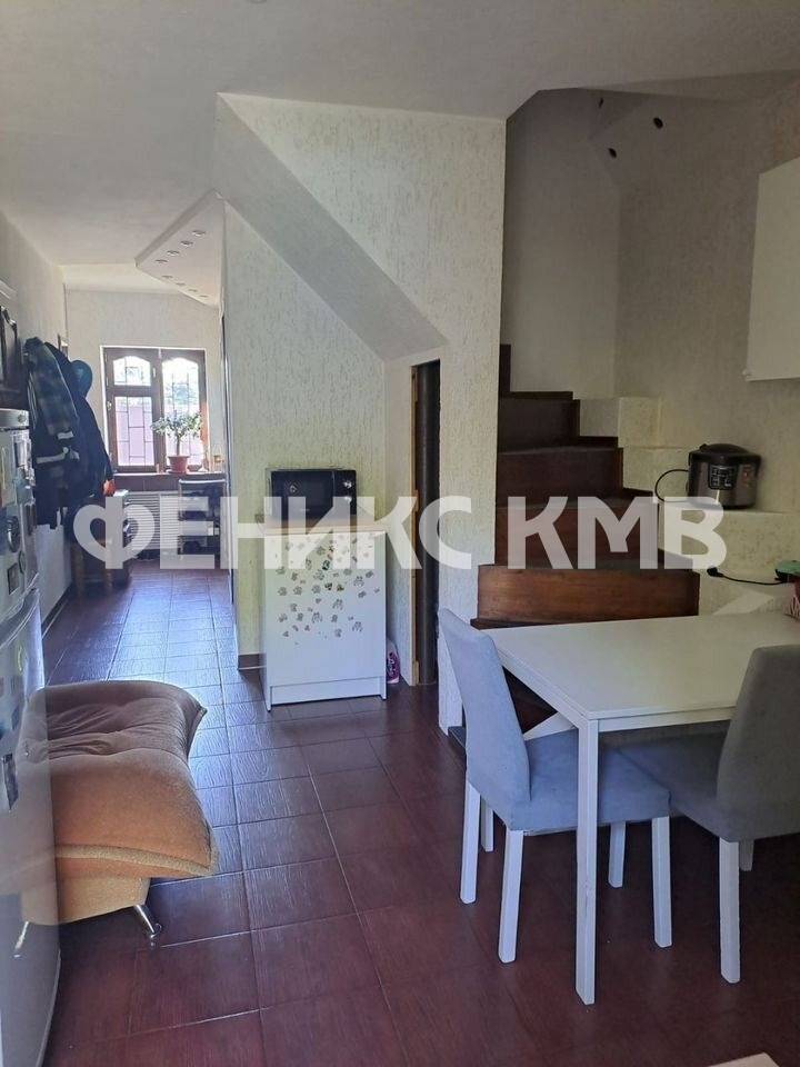 photo_5285329249596730185_y