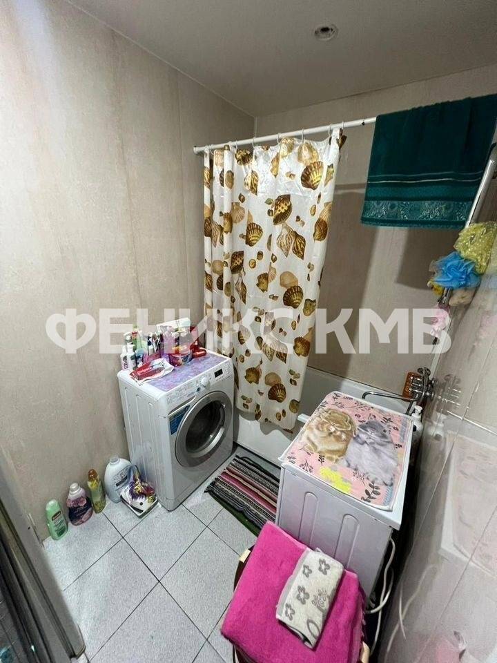 photo_5438576710669955349_y