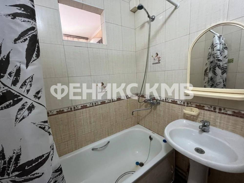 photo_5436324910856269738_y