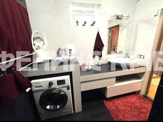 b8621267-f230-4661-bdce-a9213df02002