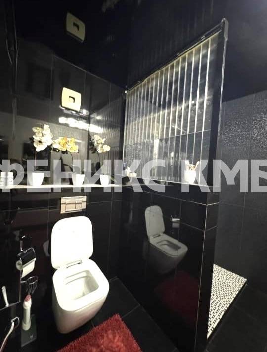 6b68f797-a8a4-4567-8591-1efbc90c8d2e