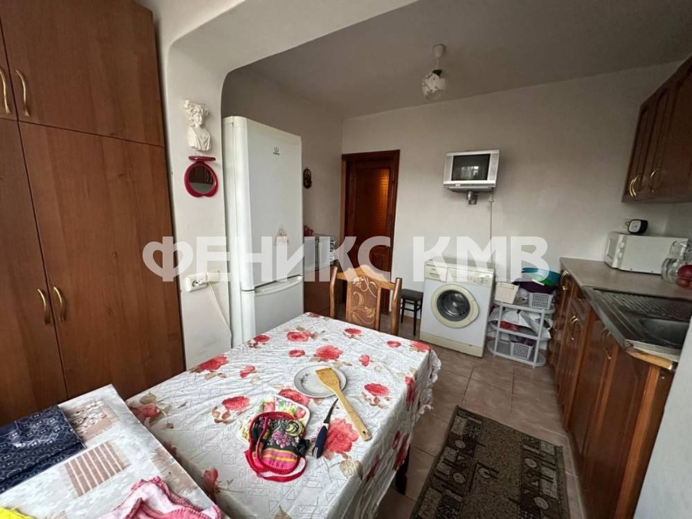 photo_5206634079955580054_y