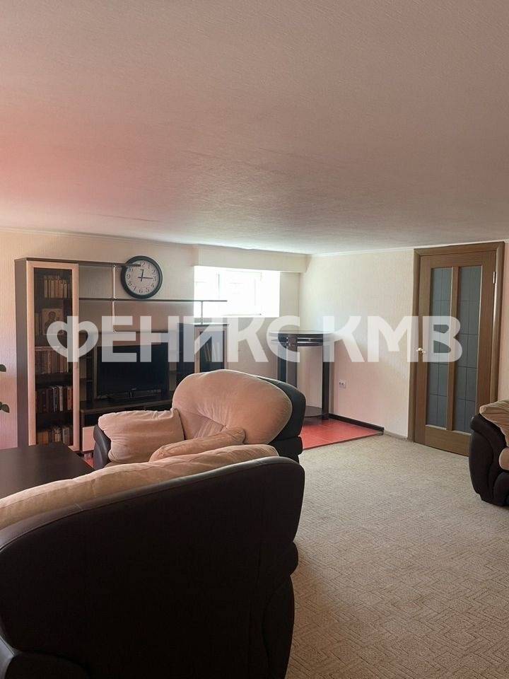 photo_5228984587252789802_y