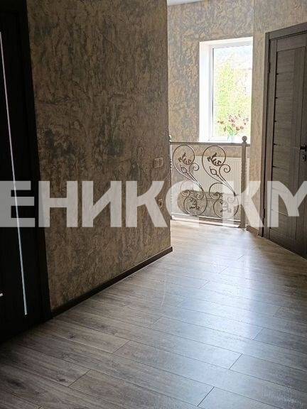 photo_5246903753452419725_x