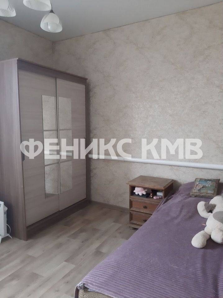 photo_5246903753452419752_y