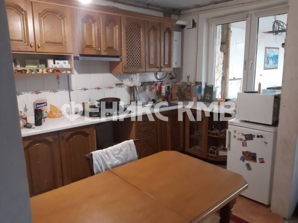 photo_5246903753452419756_y